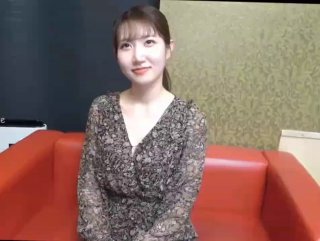 先用手找快感再来插